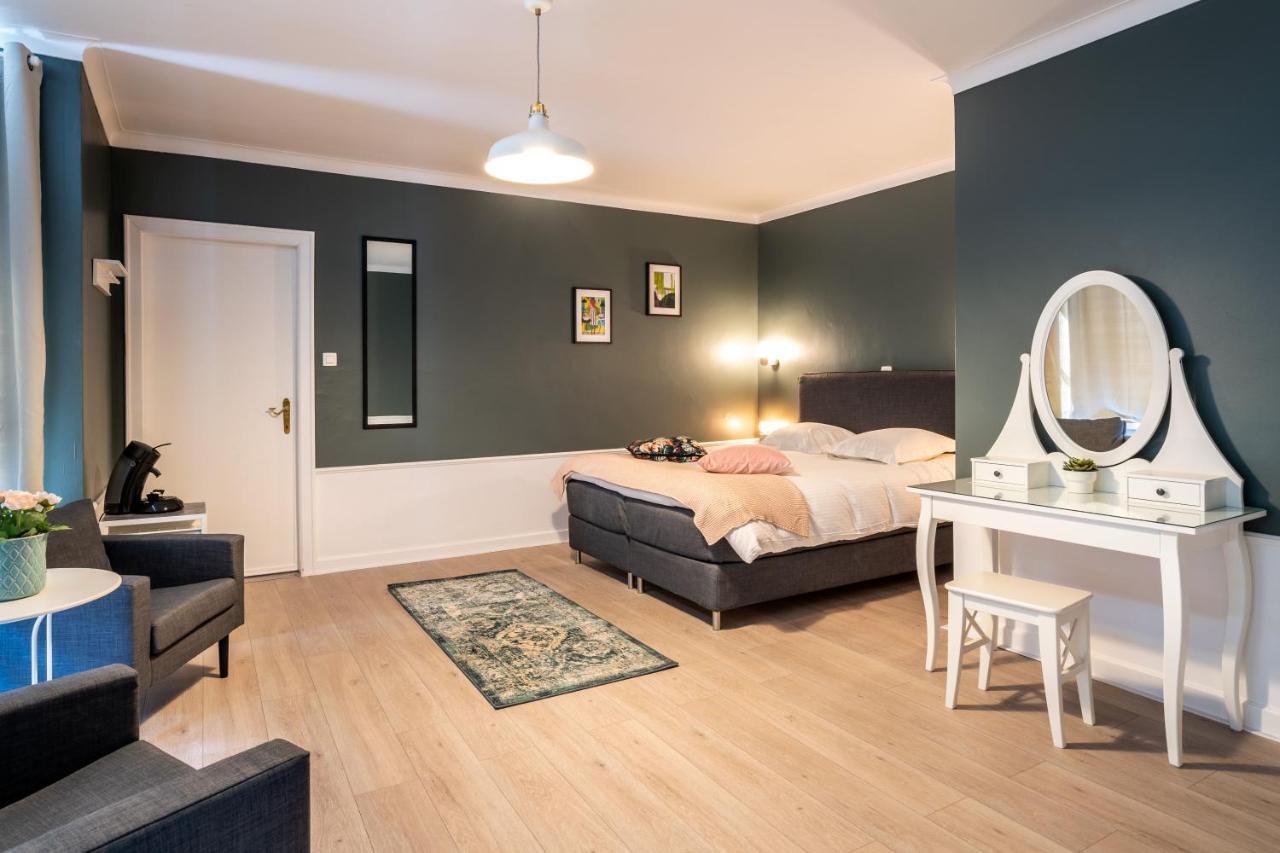 The Rose Suites Μπριζ Εξωτερικό φωτογραφία